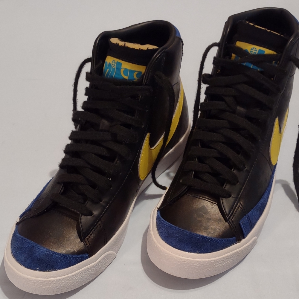 Nike blazer mid 77 vntg  peace love & basketball